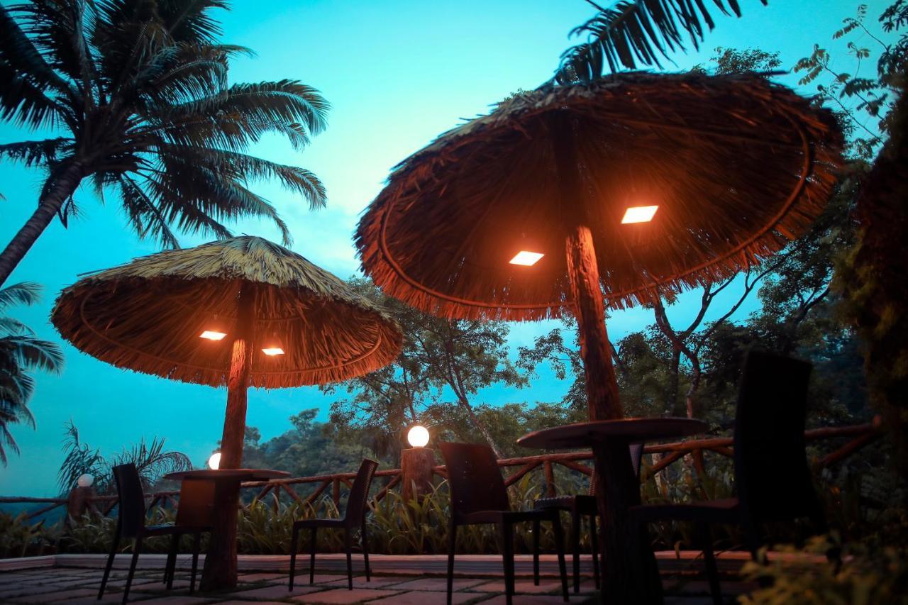 Thenmala Hormuz Inn Kolattupuzha Екстер'єр фото